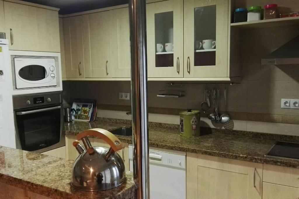 Apartment Domus Salamanca. Melchor Cano. Centro. 4 *